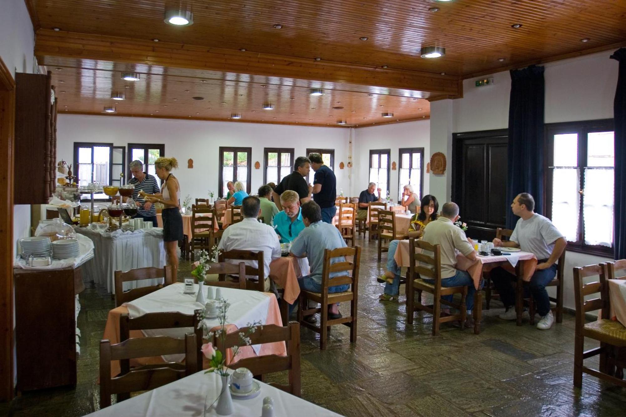 Hotel Dionyssos Skopelos Restauracja zdjęcie
